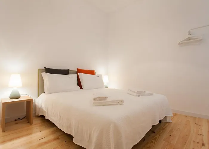 Flh Baixa Spacious Apartament *
